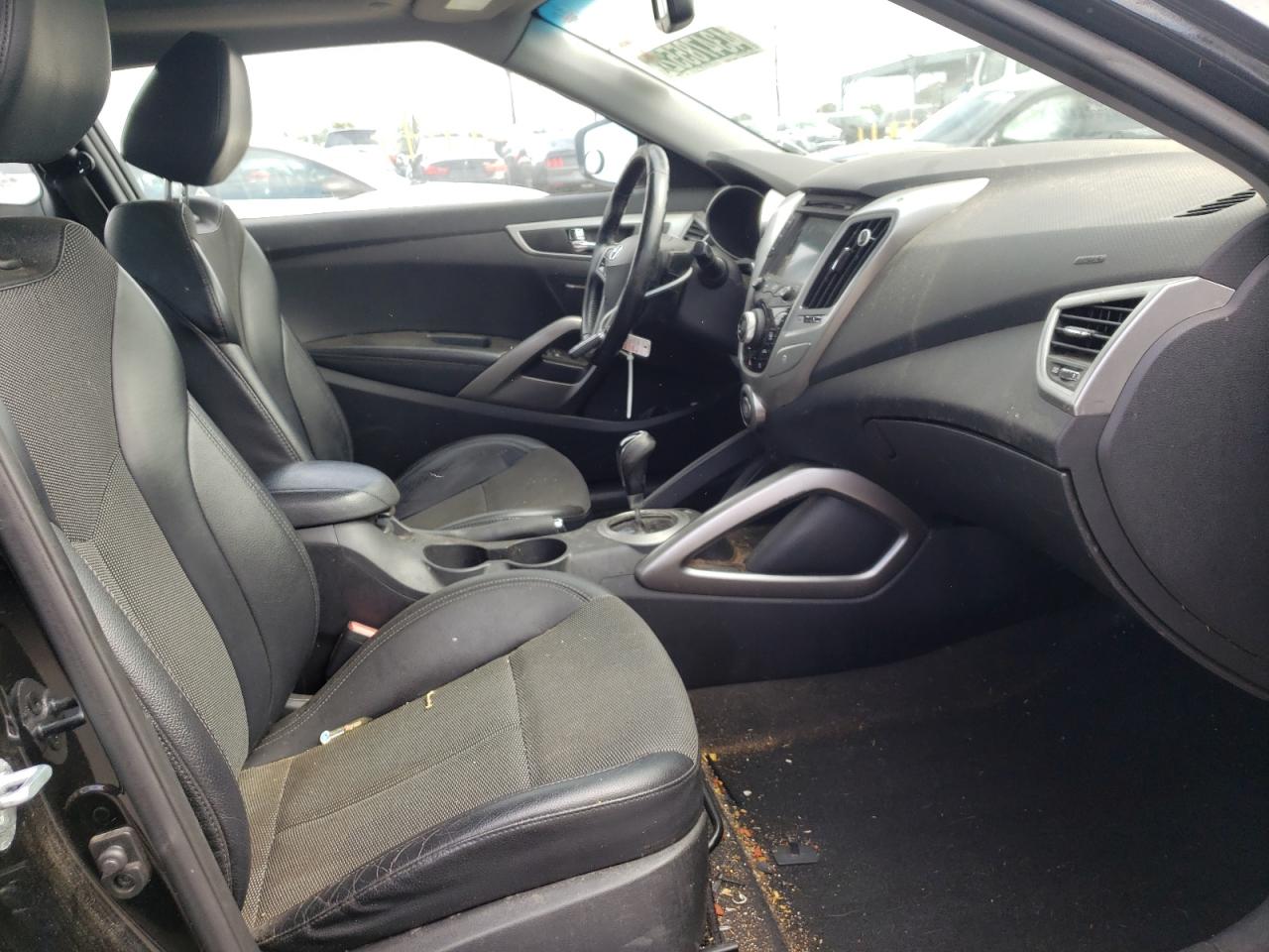 Photo 5 from auction – 2013 HYUNDAI VELOSTER with VIN KMHTC6AD2DU179063