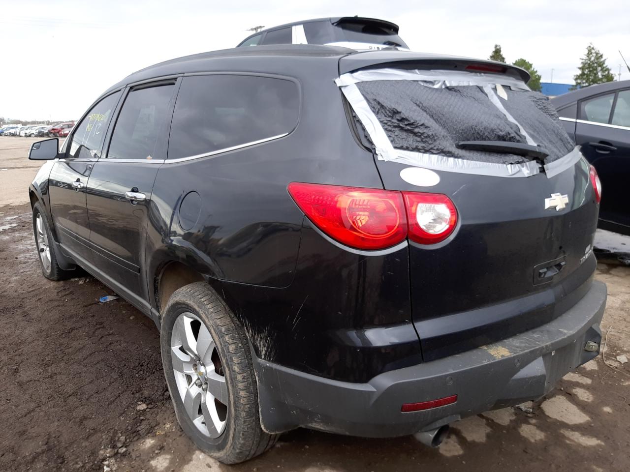 Photo 3 from auction – 2010 CHEVROLET TRAVERSE L with VIN 1GNLRGED3AJ217150