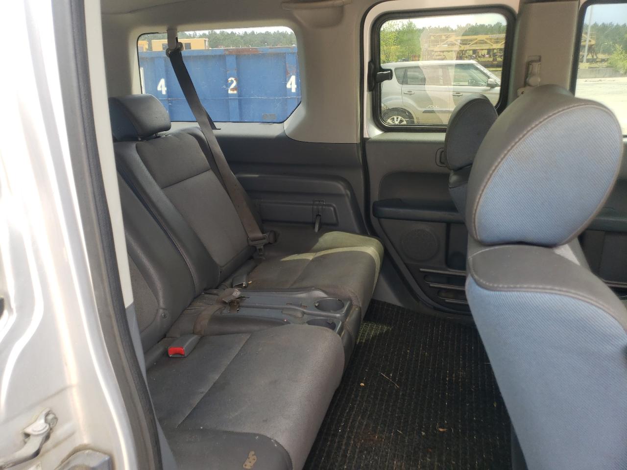 Photo 6 from auction – 2005 HONDA ELEMENT with VIN 5J6YH18625L015609
