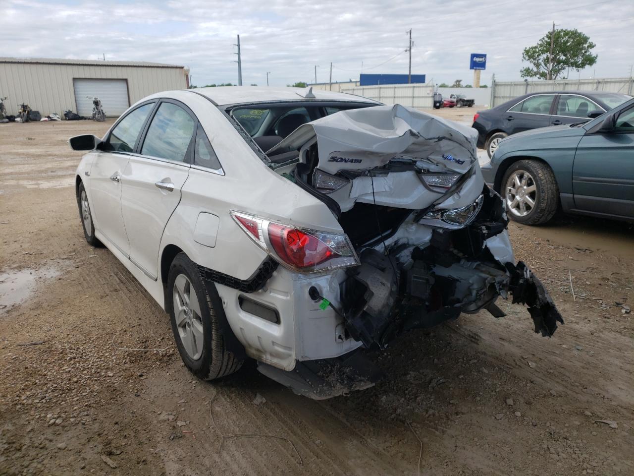 Photo 3 from auction – 2012 HYUNDAI SONATA HYB with VIN KMHEC4A49CA059919