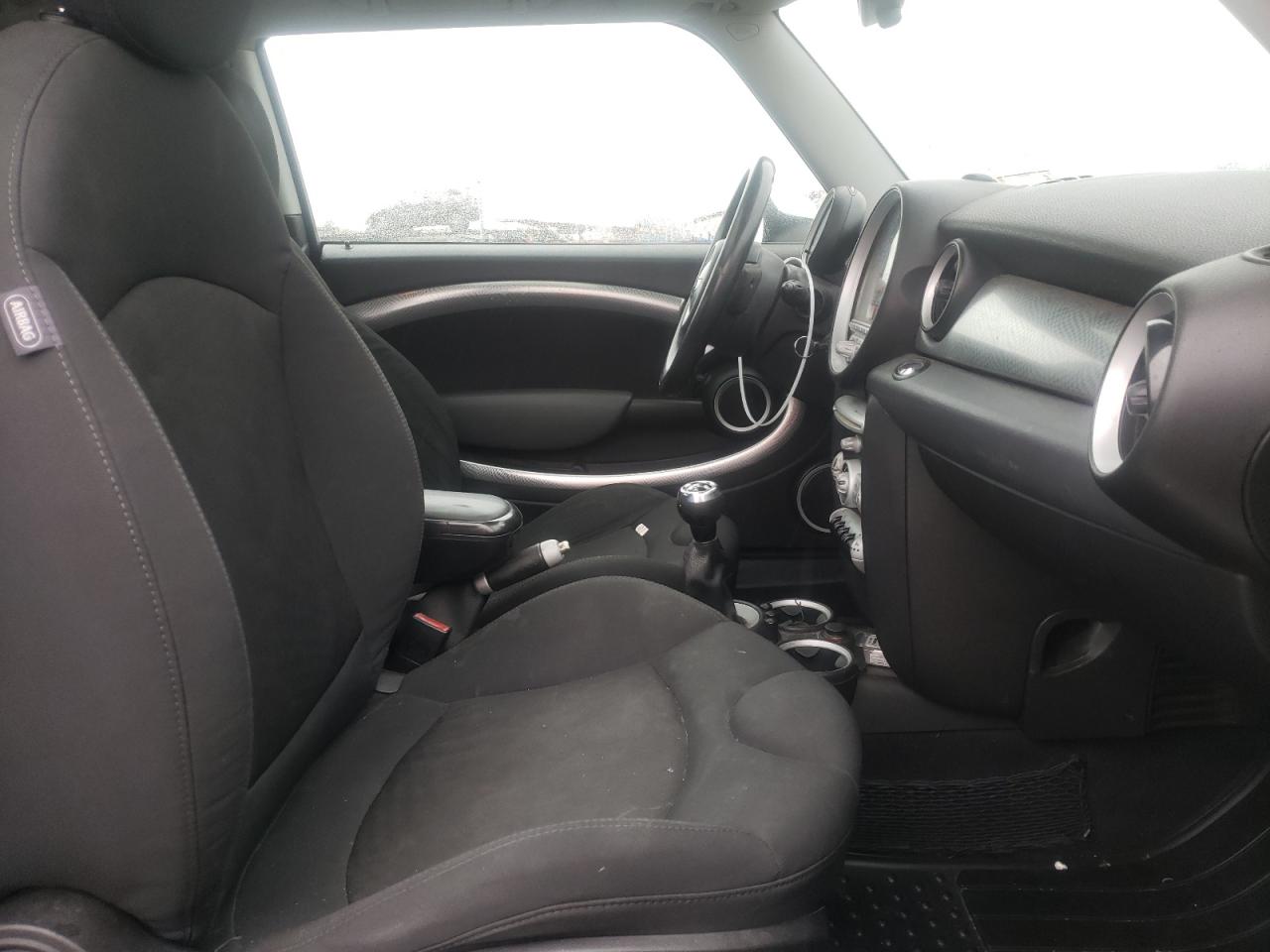 Photo 5 from auction – 2008 MINI COOPER S with VIN WMWMF73578TT88108