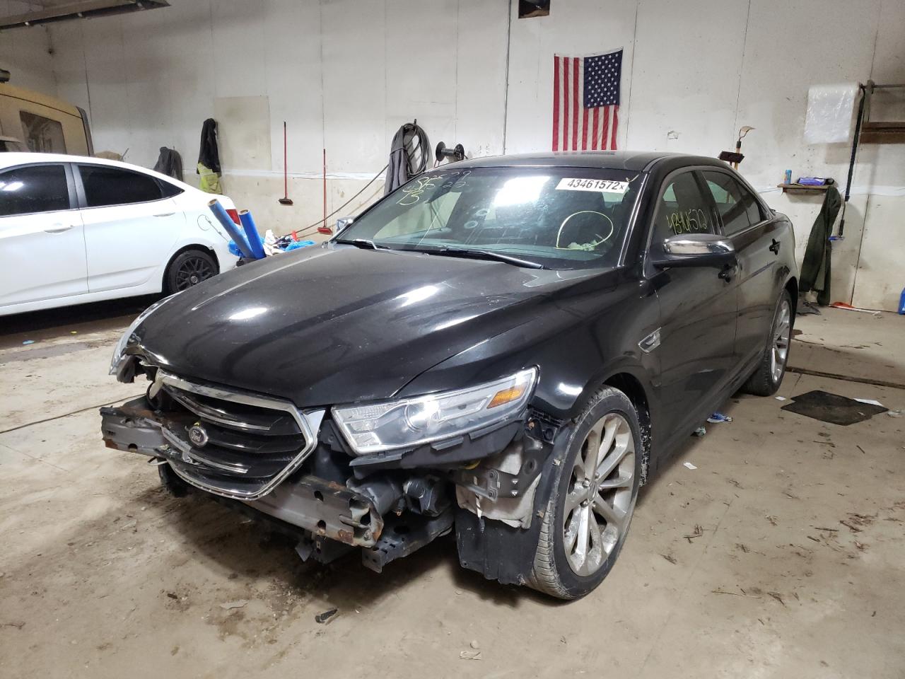 Photo 2 from auction – 2013 FORD TAURUS LIM with VIN 1FAHP2F84DG207579
