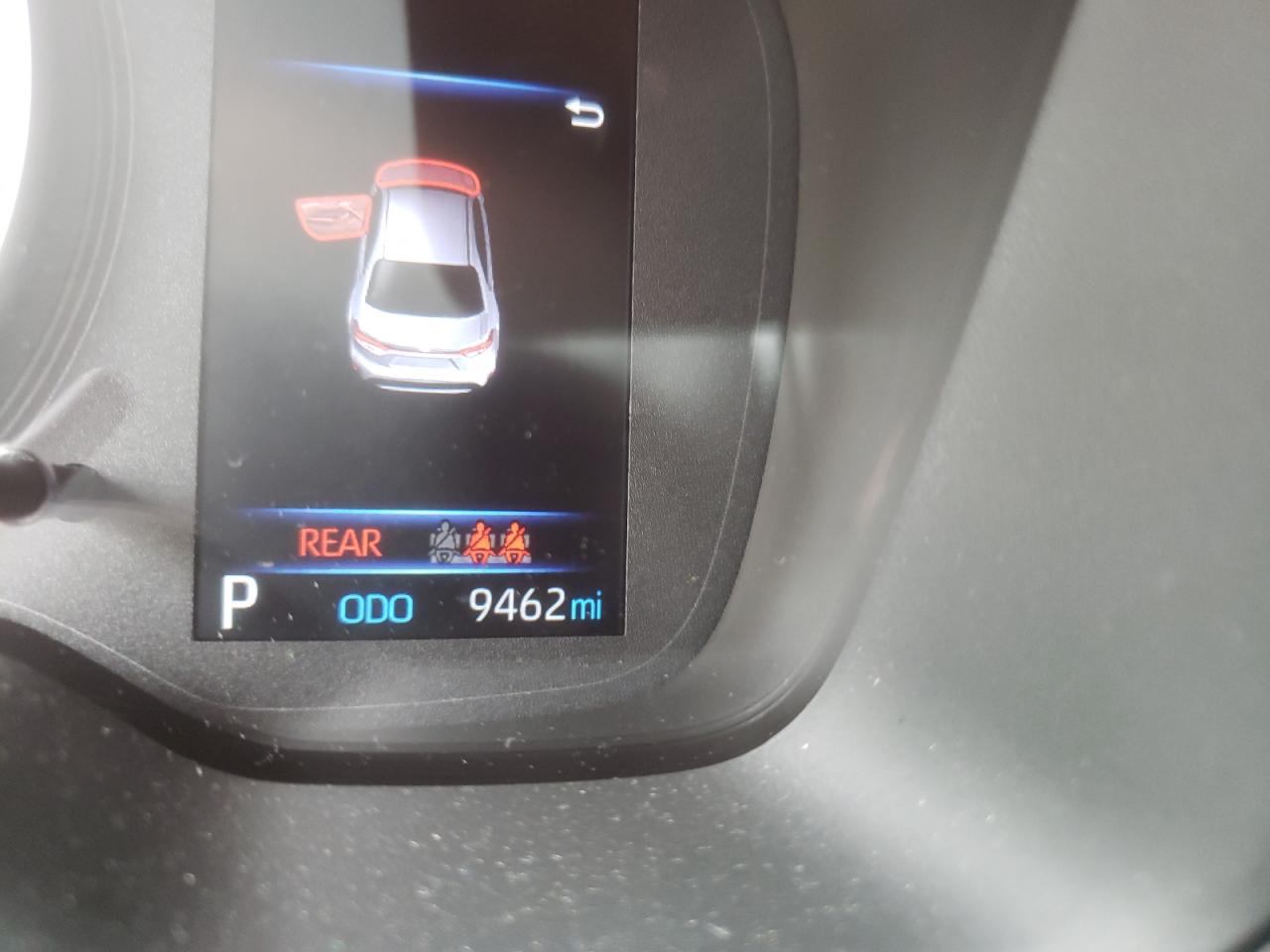 Photo 8 from auction – 2021 TOYOTA COROLLA LE with VIN 5YFEPMAE7MP267277