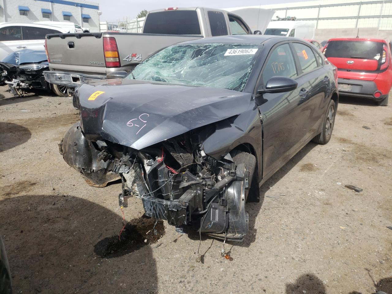 Photo 2 from auction – 2020 KIA FORTE FE with VIN 3KPF24AD5LE140862