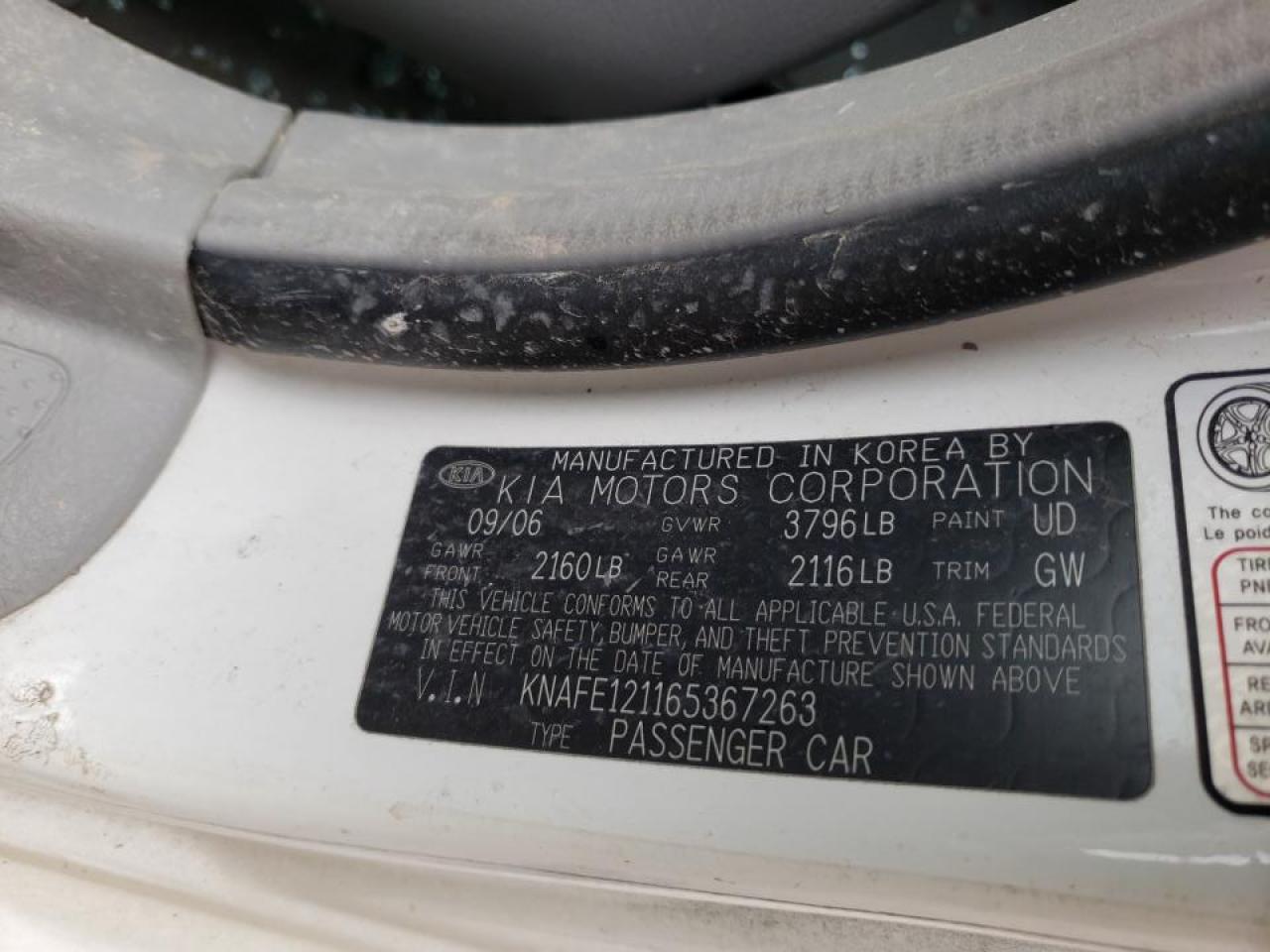 Photo 10 from auction – 2006 KIA SPECTRA LX with VIN KNAFE121165367263
