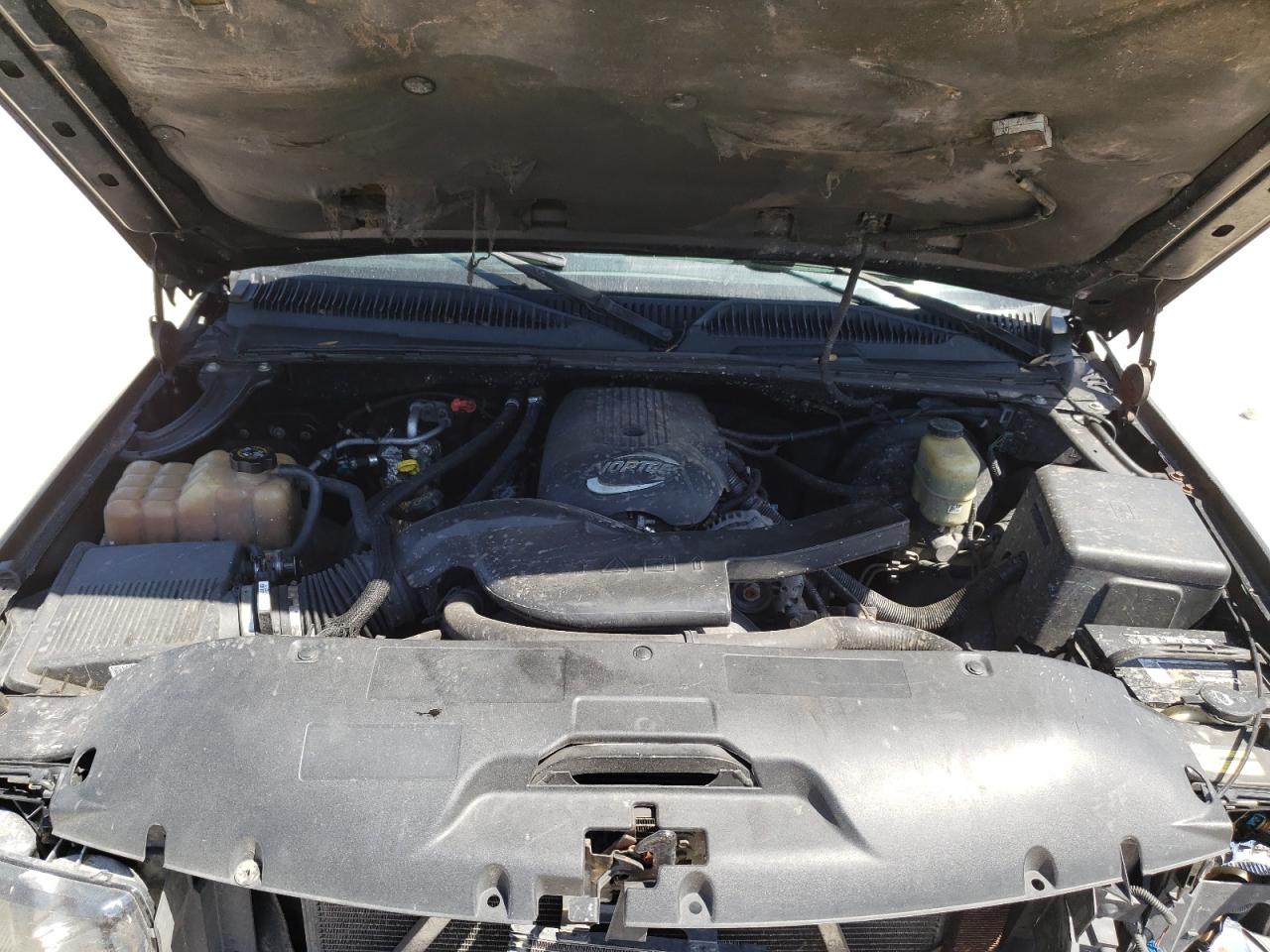 Photo 7 from auction – 2002 CHEVROLET SILVERADO with VIN 2GCEK19T421372208