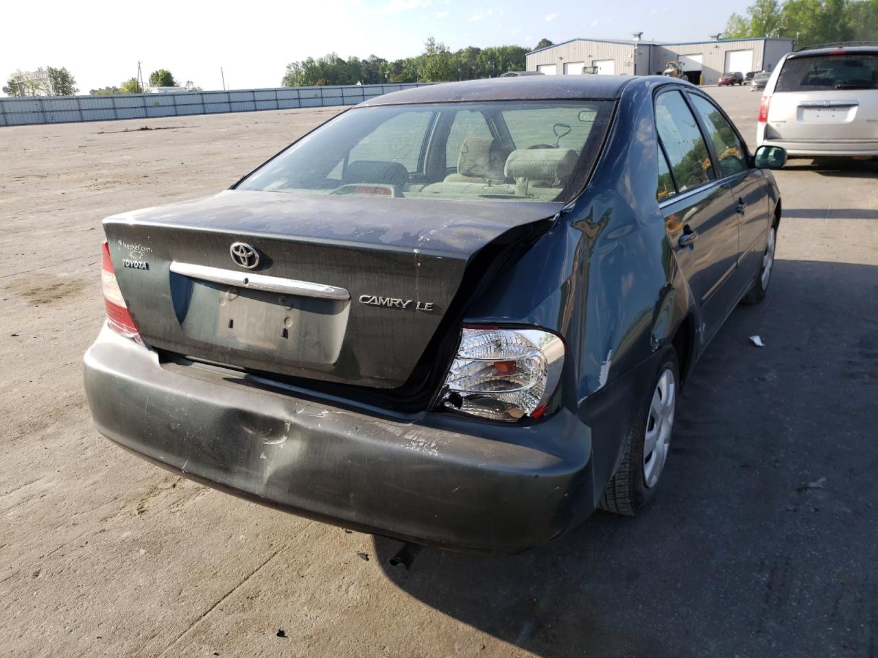 Photo 4 from auction – 2002 TOYOTA CAMRY LE with VIN 4T1BE32K82U595021
