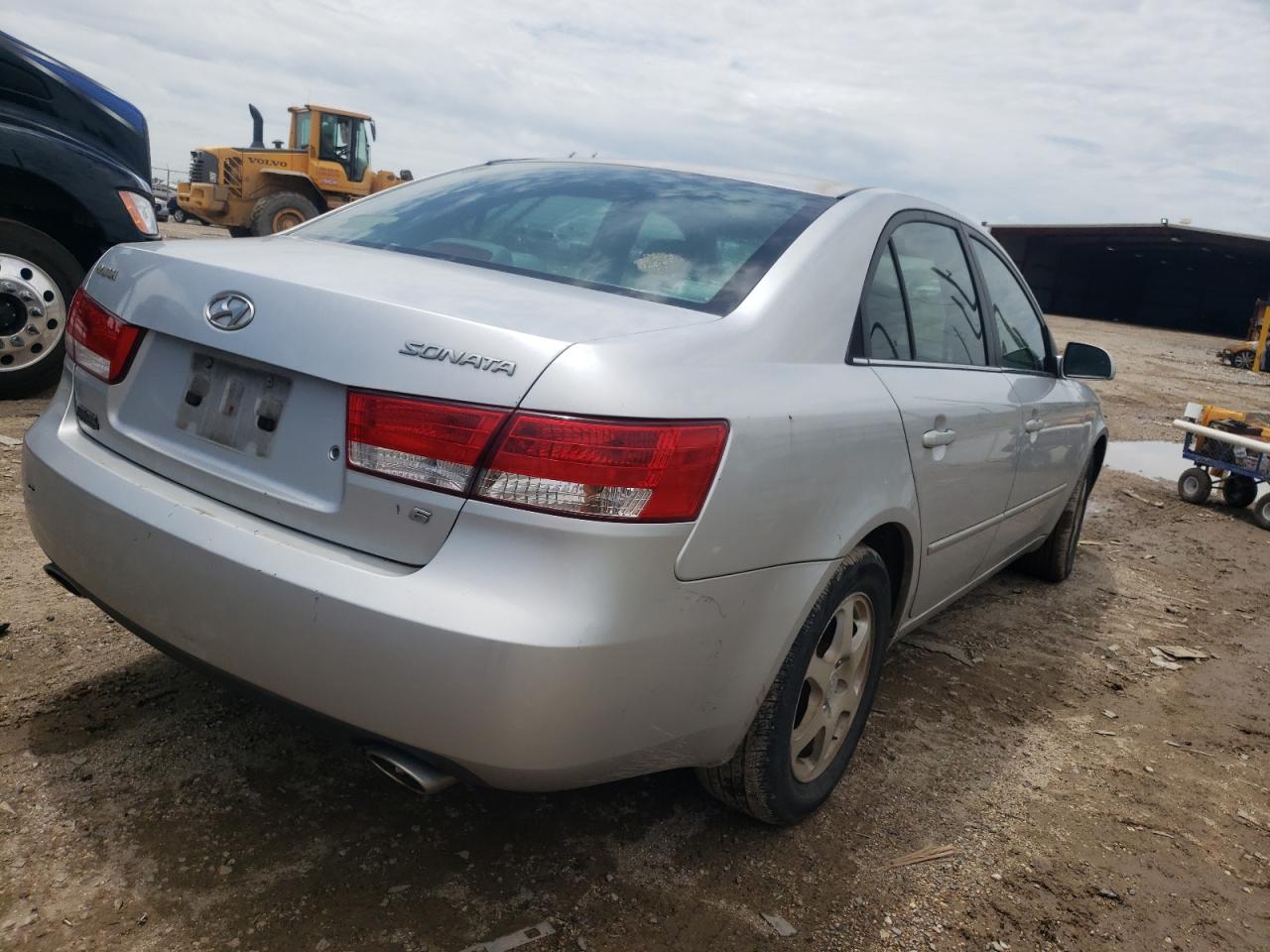 Photo 4 from auction – 2006 HYUNDAI SONATA GLS with VIN 5NPEU46F46H055950