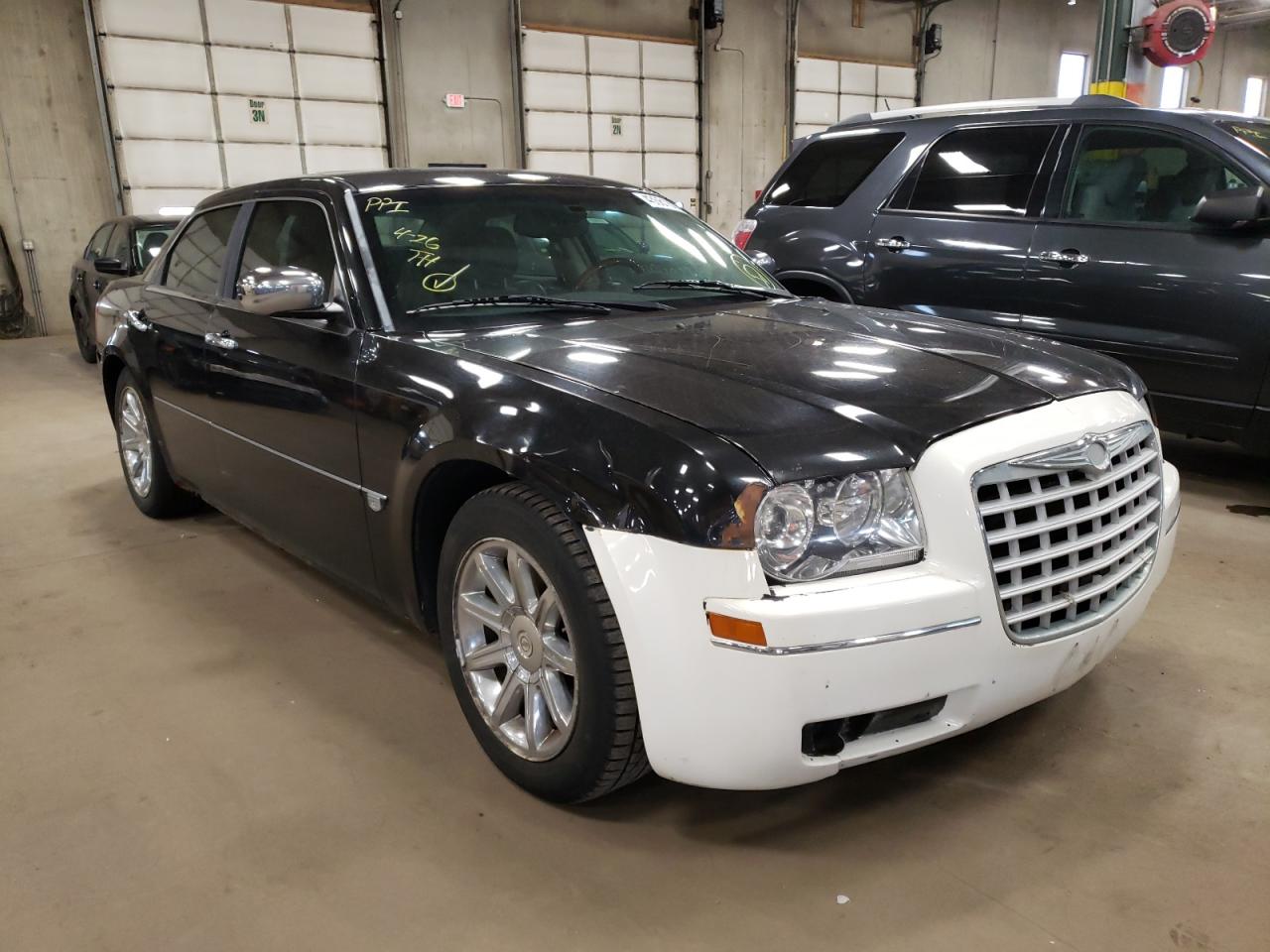 CHRYSLER 300C 2006 with VIN 2C3LA63H46H114283 - Photo from auction