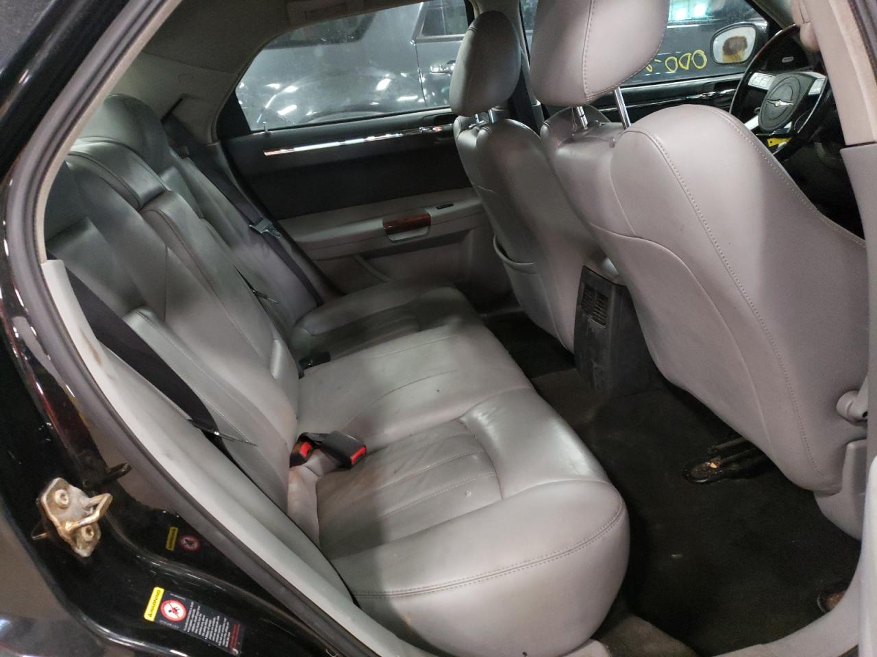 Photo 6 from auction – 2006 CHRYSLER 300C with VIN 2C3LA63H46H114283