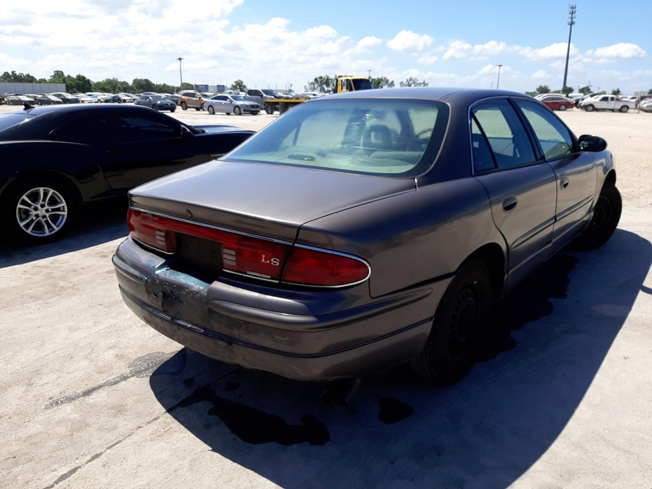 Photo 4 from auction – 2001 BUICK REGAL LS with VIN 2G4WB52K311170094