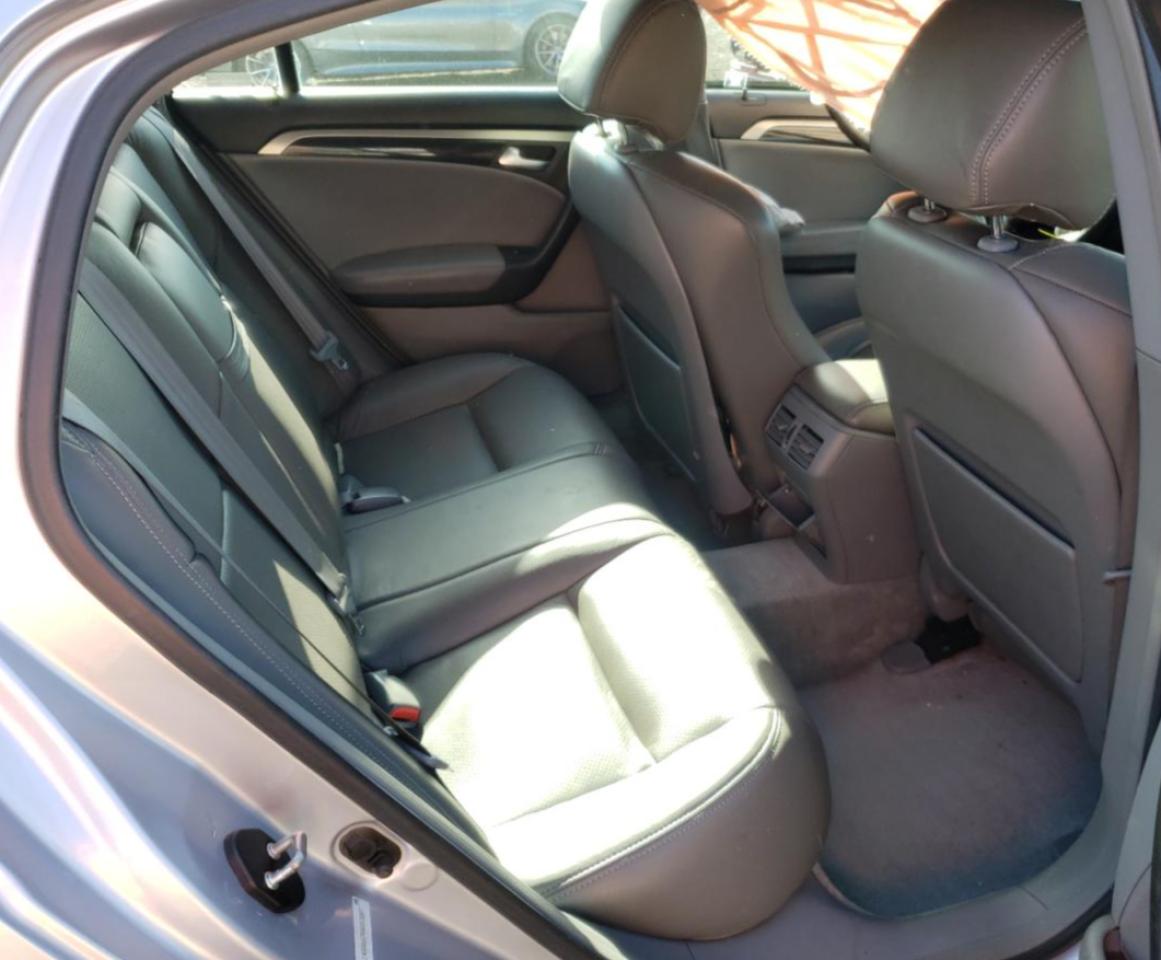 Photo 6 from auction – 2004 ACURA TL with VIN 19UUA66244A010087