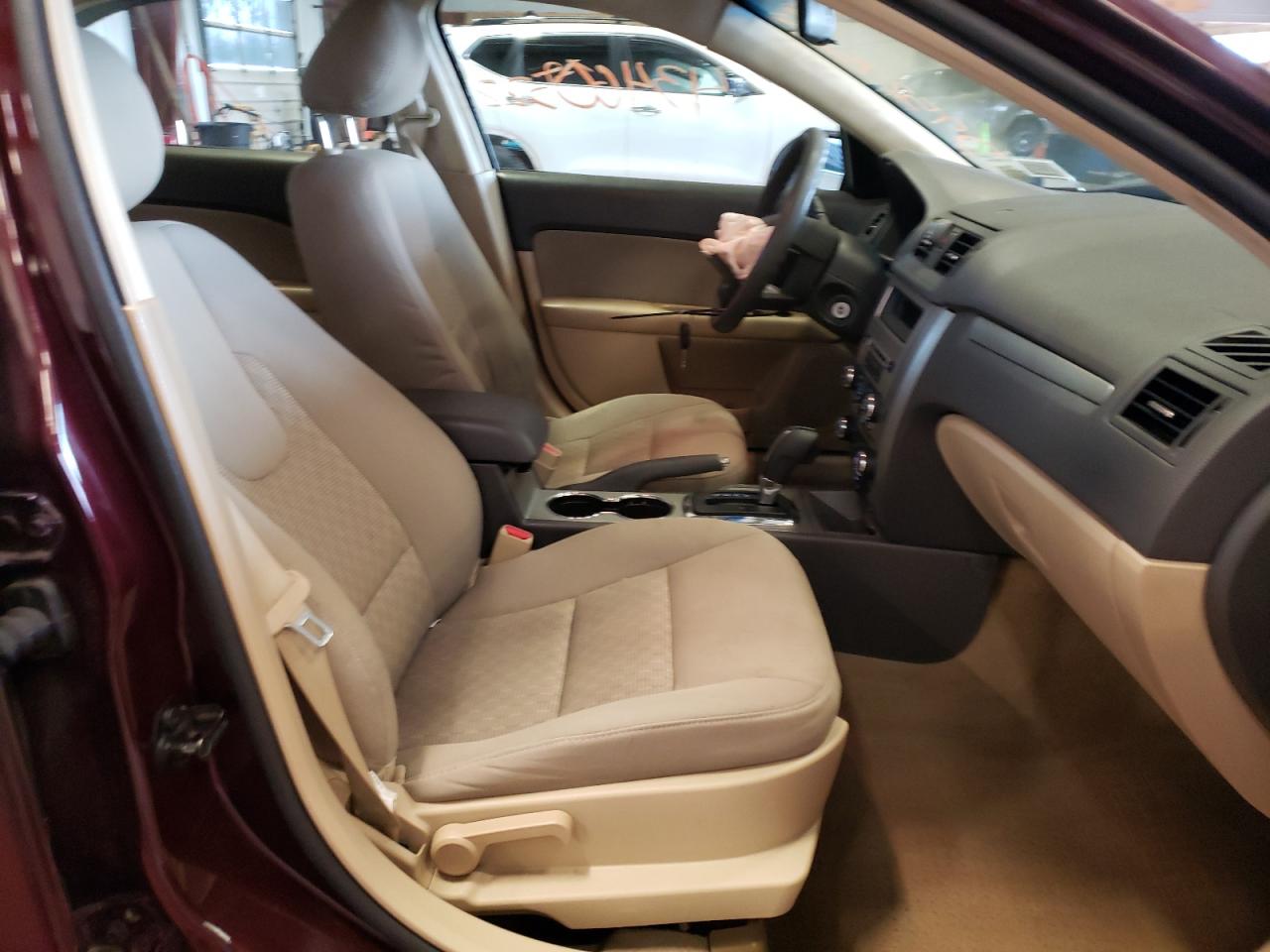 Photo 5 from auction – 2011 FORD FUSION SE with VIN 3FAHP0HA1BR117767