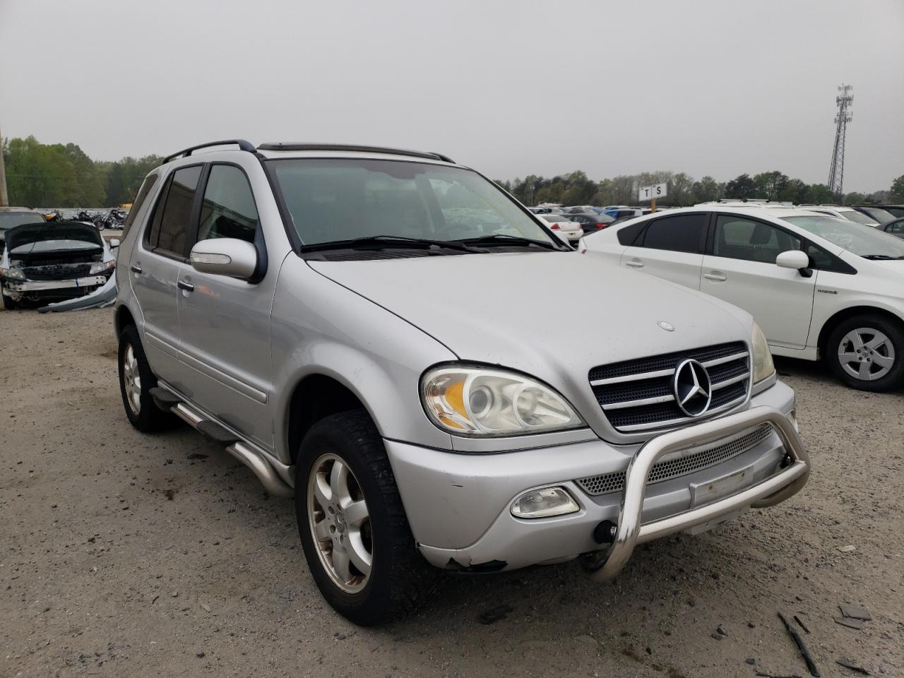 MERCEDES-BENZ ML 500 2002 with VIN 4JGAB75E52A348574 - Photo from auction