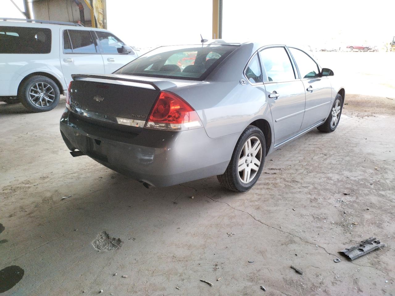 Photo 4 from auction – 2006 CHEVROLET IMPALA LTZ with VIN 2G1WU581369352635
