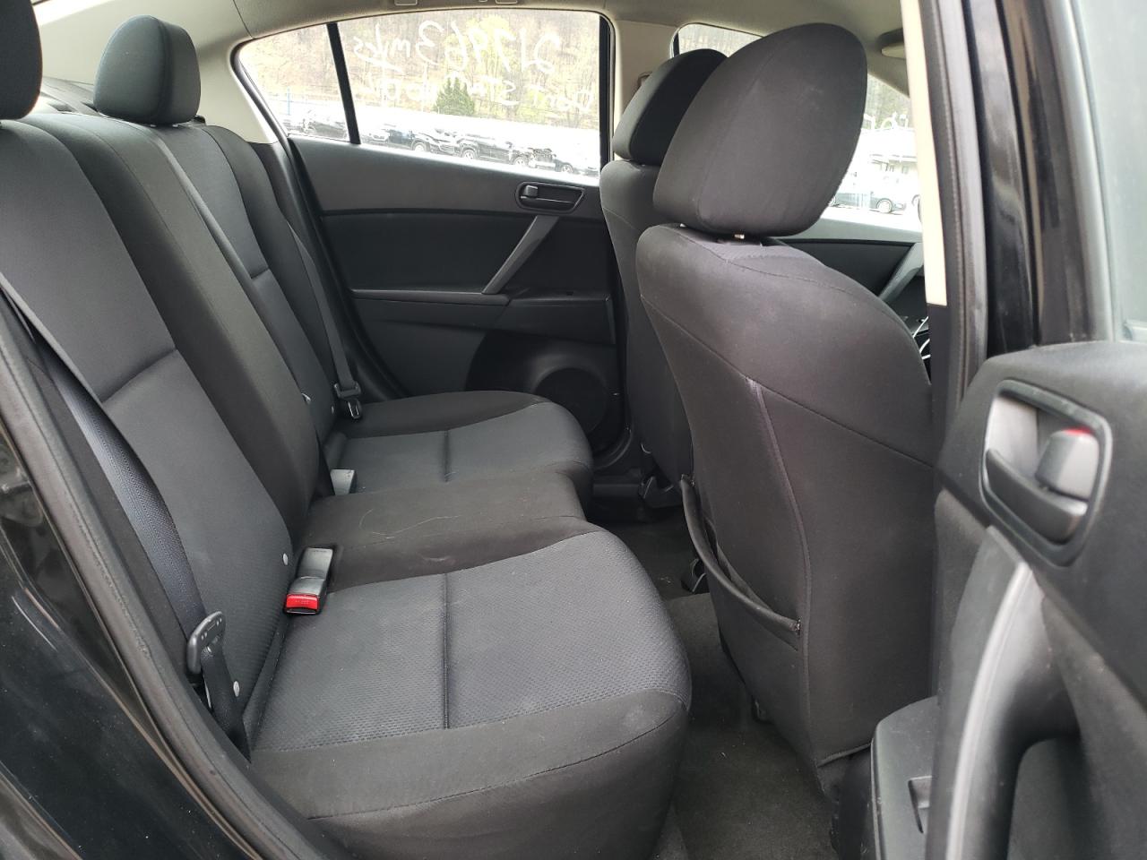 Photo 6 from auction – 2010 MAZDA 3 I with VIN JM1BL1SG9A1299659