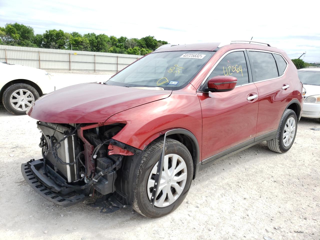 Photo 2 from auction – 2016 NISSAN ROGUE S with VIN JN8AT2MT5GW000311