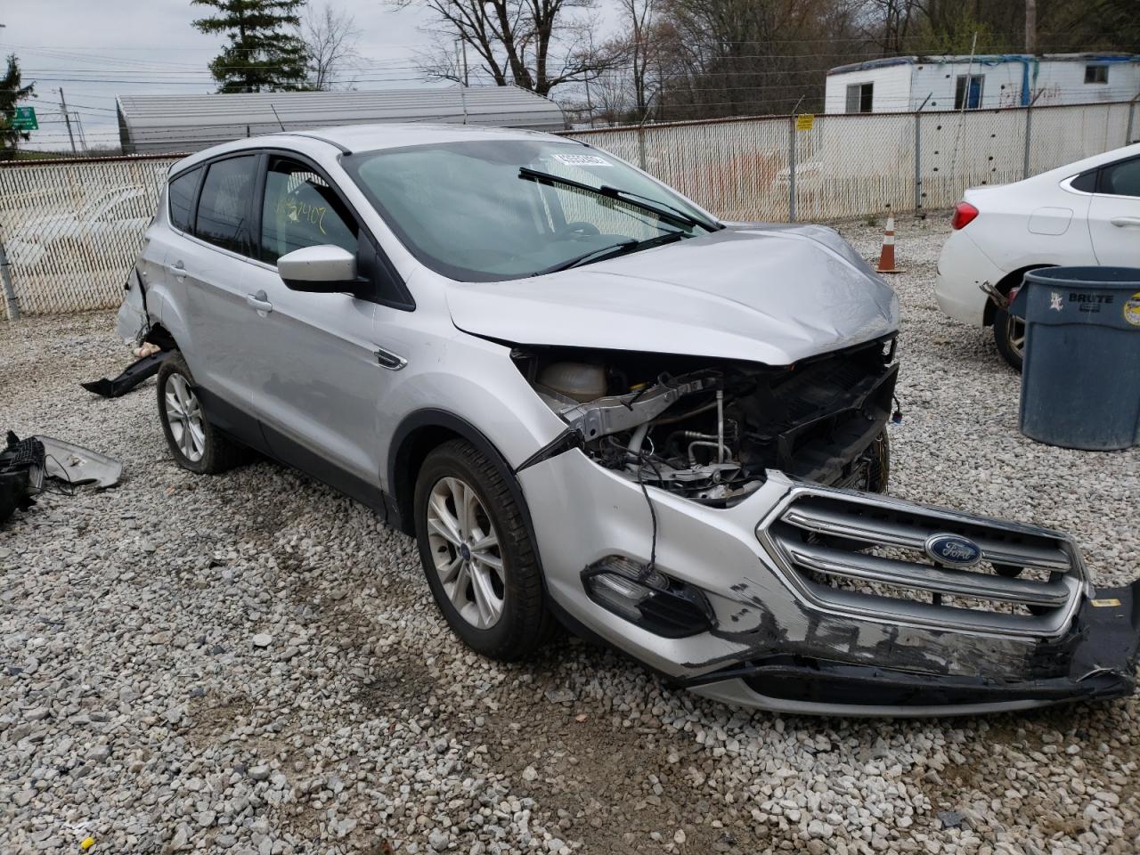 FORD ESCAPE SE 2017 with VIN 1FMCU9G99HUC35460 - Photo from auction