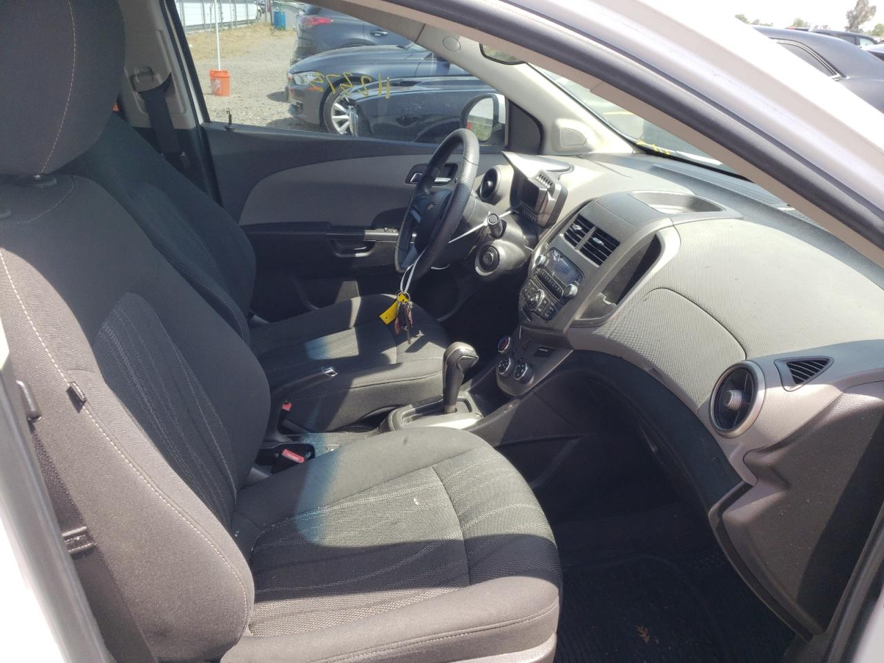 Photo 5 from auction – 2012 CHEVROLET SONIC LT with VIN 1G1JC5SH1C4110945