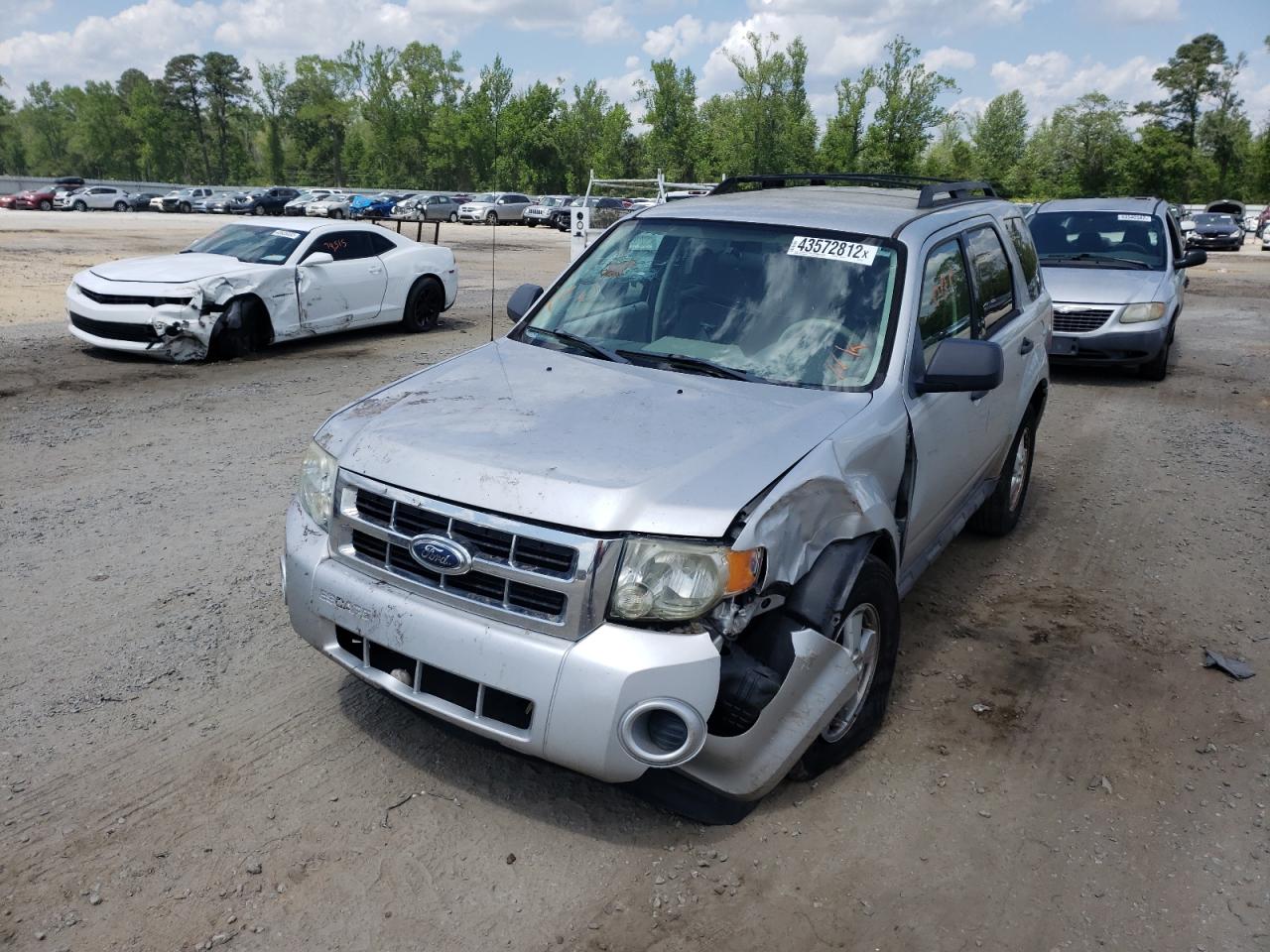 Photo 2 from auction – 2009 FORD ESCAPE XLS with VIN 1FMCU02779KB21973
