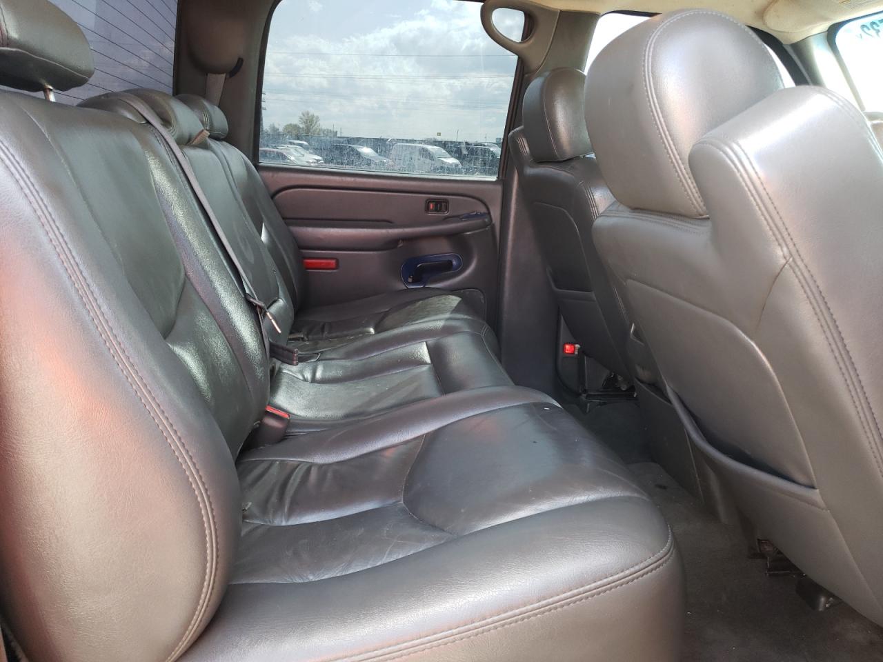 Photo 6 from auction – 2004 CHEVROLET SILVERADO with VIN 1GCHK23234F250972