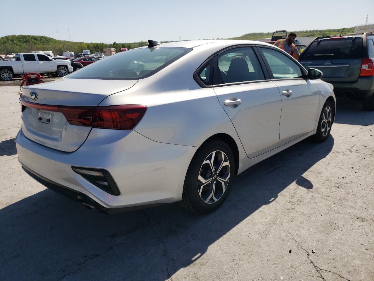 Photo 4 from auction – 2020 KIA FORTE FE with VIN 3KPF24AD7LE152592