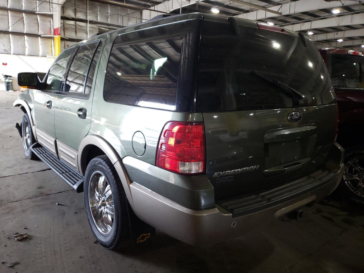 Zdjęcie 3 z aukcji – 2003 FORD EXPEDITION z VIN 1FMFU18L73LB07242