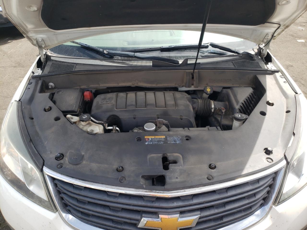 Photo 7 from auction – 2014 CHEVROLET TRAVERSE L with VIN 1GNKVFED4EJ237494