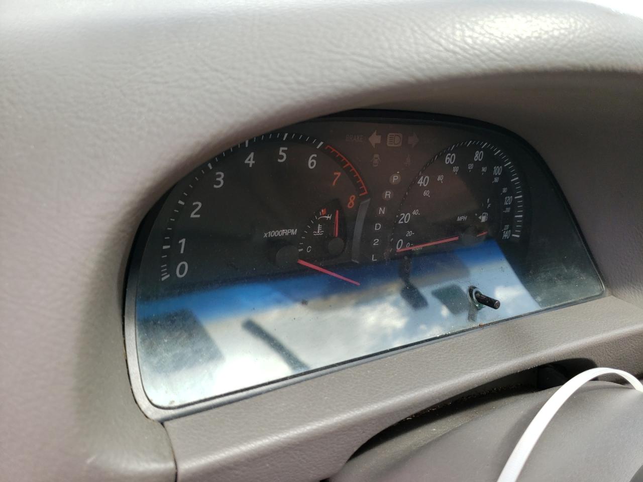 Photo 8 from auction – 2003 TOYOTA CAMRY LE with VIN JTDBE32K530162897