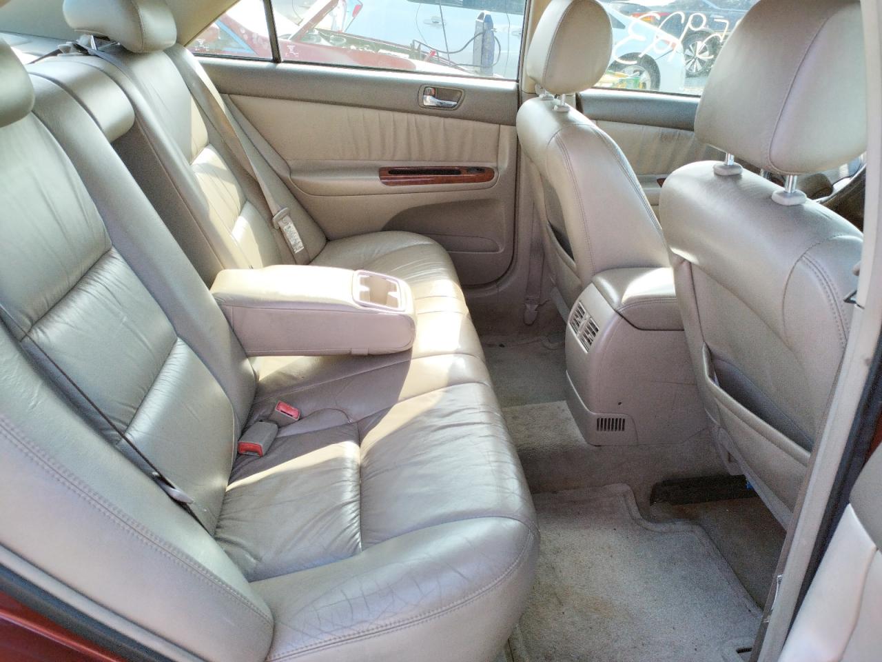 Photo 6 from auction – 2002 TOYOTA CAMRY LE with VIN 4T1BE30K02U070196