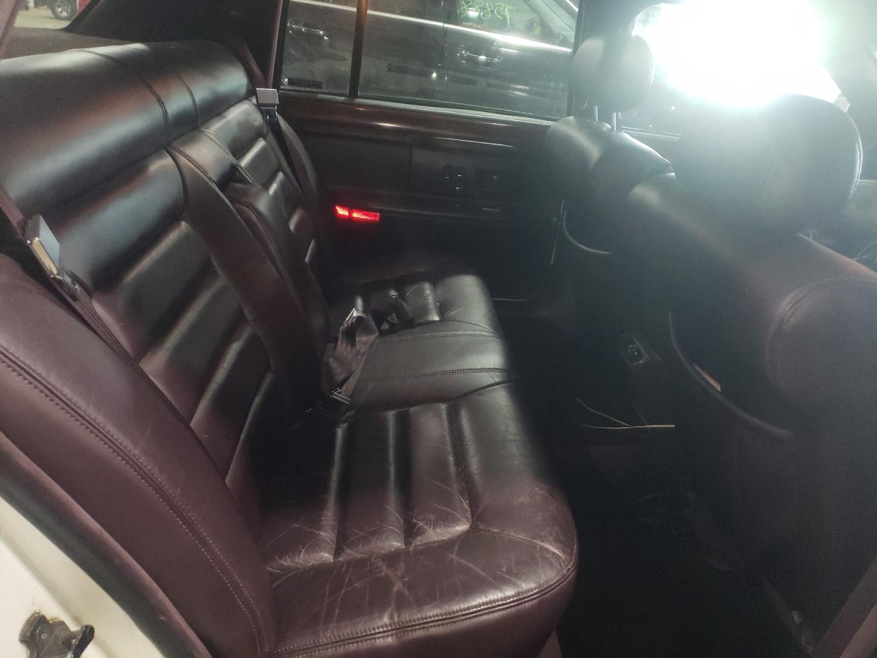 Photo 6 from auction – 1994 CADILLAC DEVILLE with VIN 1G6KD52B6RU236850