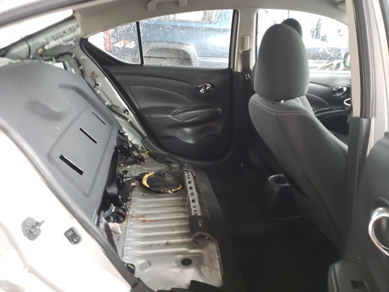 Photo 6 from auction – 2017 NISSAN VERSA S with VIN 3N1CN7AP5HK415714