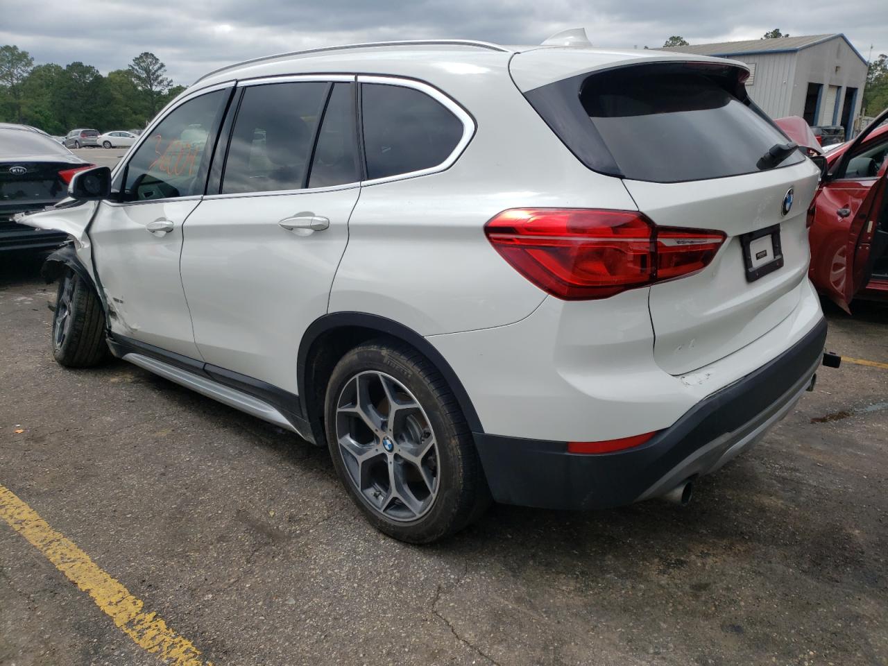 Photo 3 from auction – 2017 BMW X1 SDRIVE2 with VIN WBXHU7C31HP925026
