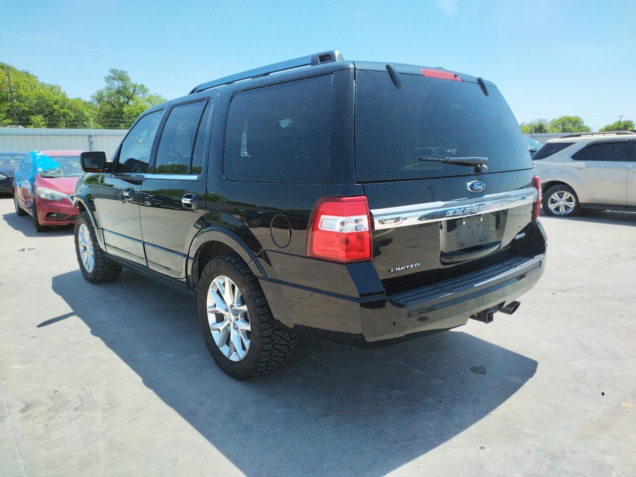 Photo 3 from auction – 2017 FORD EXPEDITION with VIN 1FMJU2AT6HEA32846