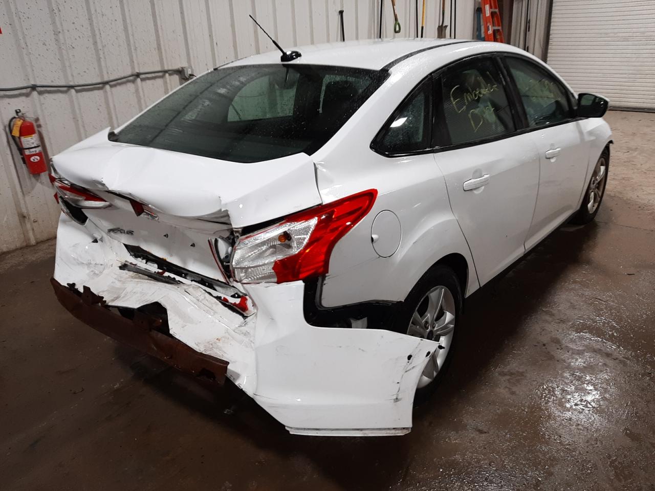 Photo 4 from auction – 2014 FORD FOCUS SE with VIN 1FADP3F2XEL170921