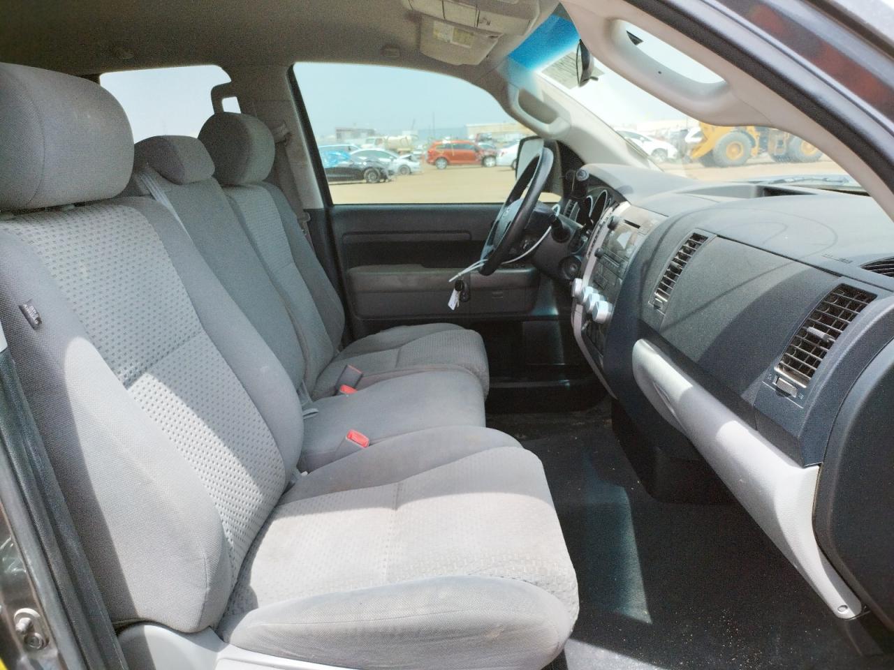 Photo 5 from auction – 2012 TOYOTA TUNDRA DOU with VIN 5TFRM5F17CX046039