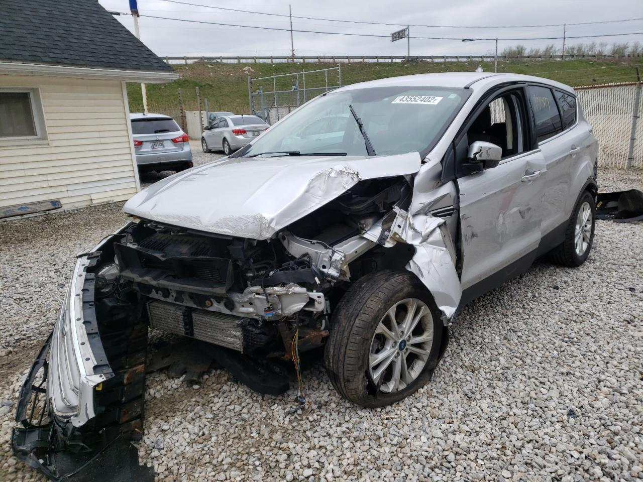 Photo 2 from auction – 2017 FORD ESCAPE SE with VIN 1FMCU9G99HUC35460