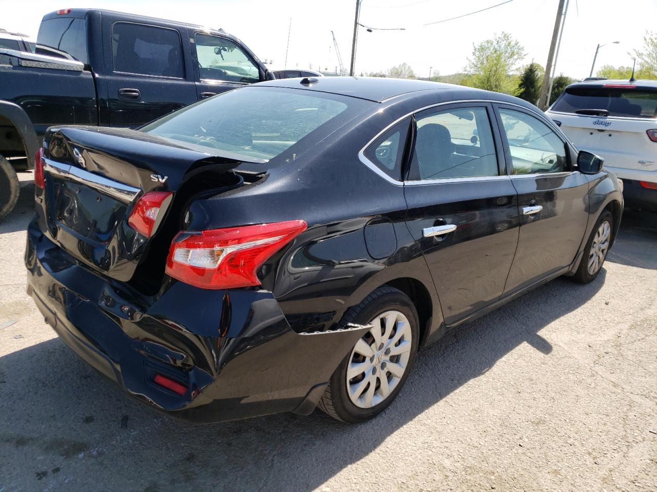 Photo 4 from auction – 2016 NISSAN SENTRA S with VIN 3N1AB7AP4GY251982