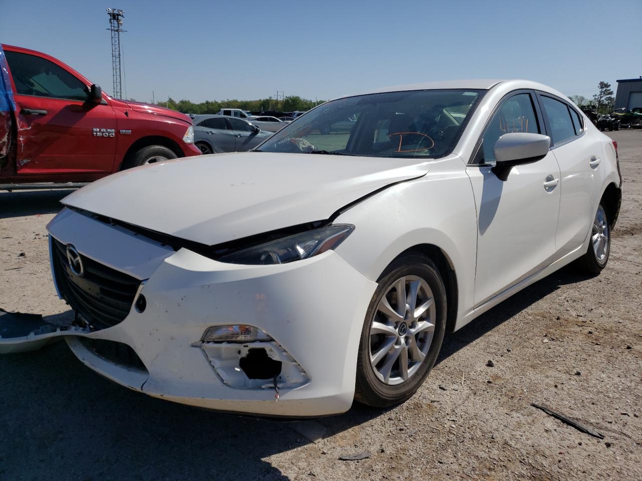 Photo 2 from auction – 2014 MAZDA 3 TOURING with VIN 3MZBM1V76EM111629
