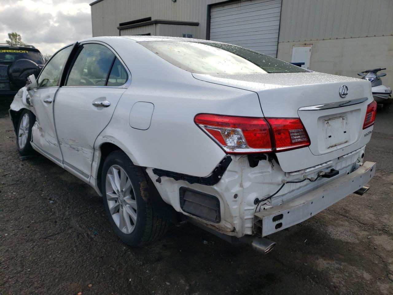 Photo 3 from auction – 2011 LEXUS ES 350 with VIN JTHBK1EG0B2421317