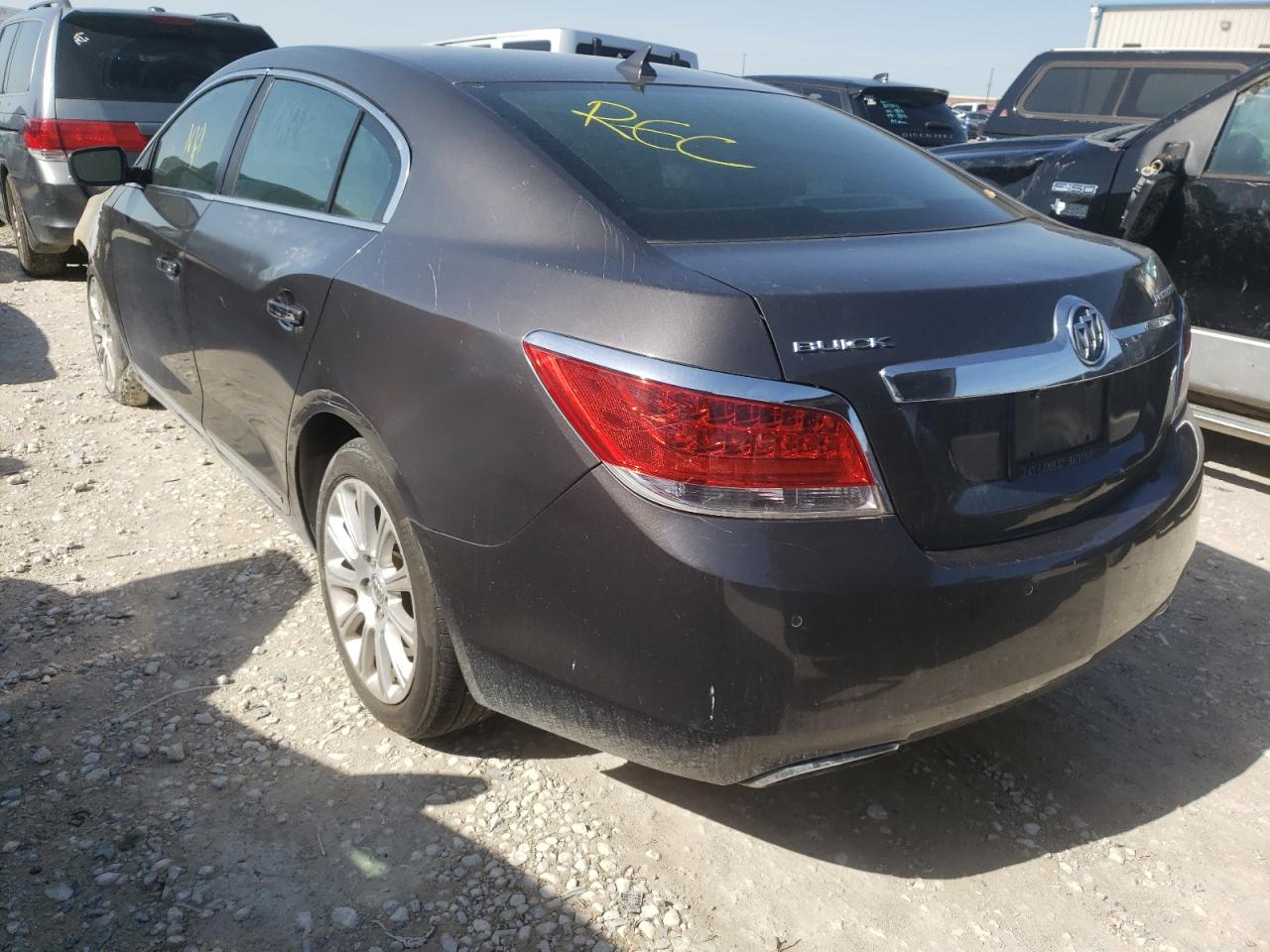 Photo 3 from auction – 2013 BUICK LACROSSE with VIN 1G4GC5E32DF168789