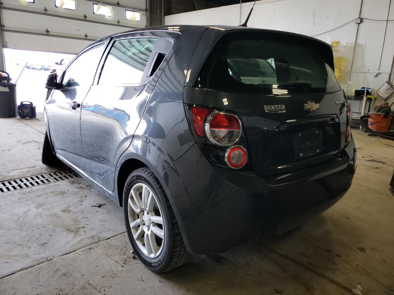 Photo 3 from auction – 2014 CHEVROLET SONIC LT with VIN 1G1JC6SH5E4121892