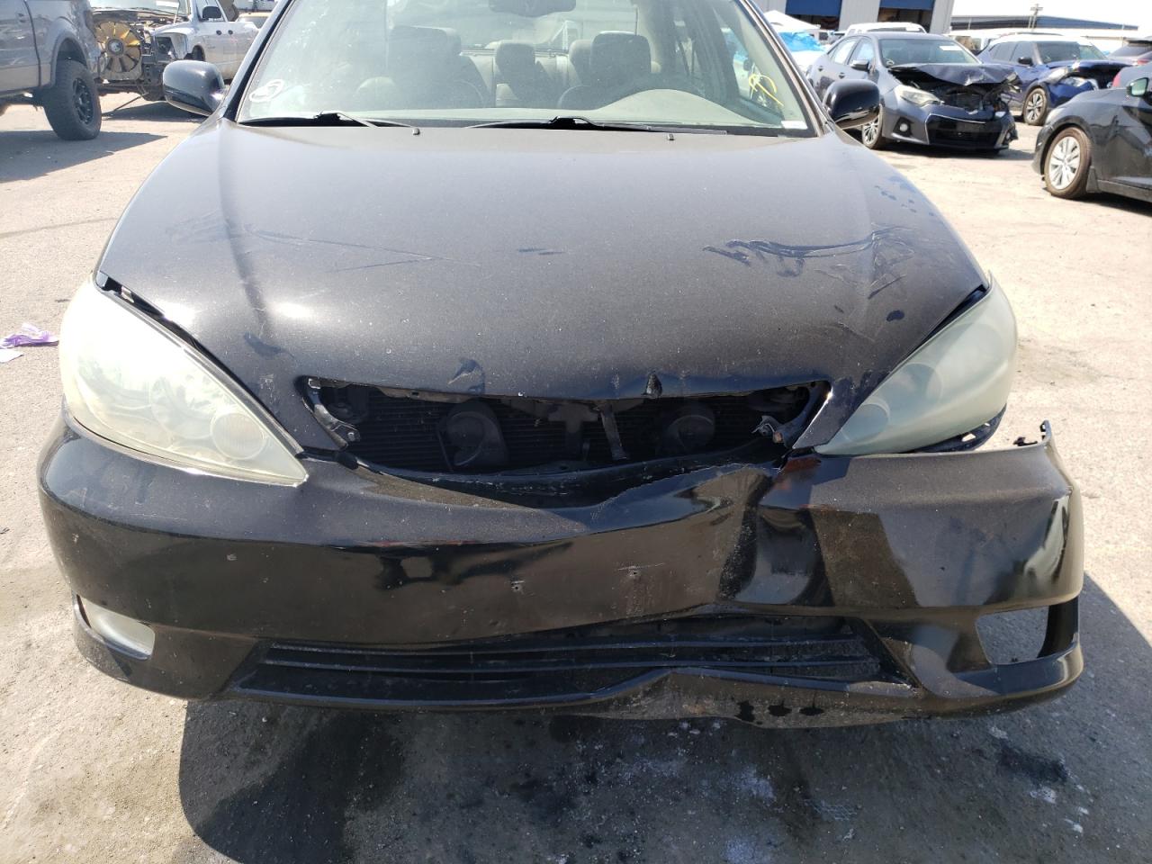 Photo 9 from auction – 2005 TOYOTA CAMRY LE with VIN 4T1BF32K35U088402