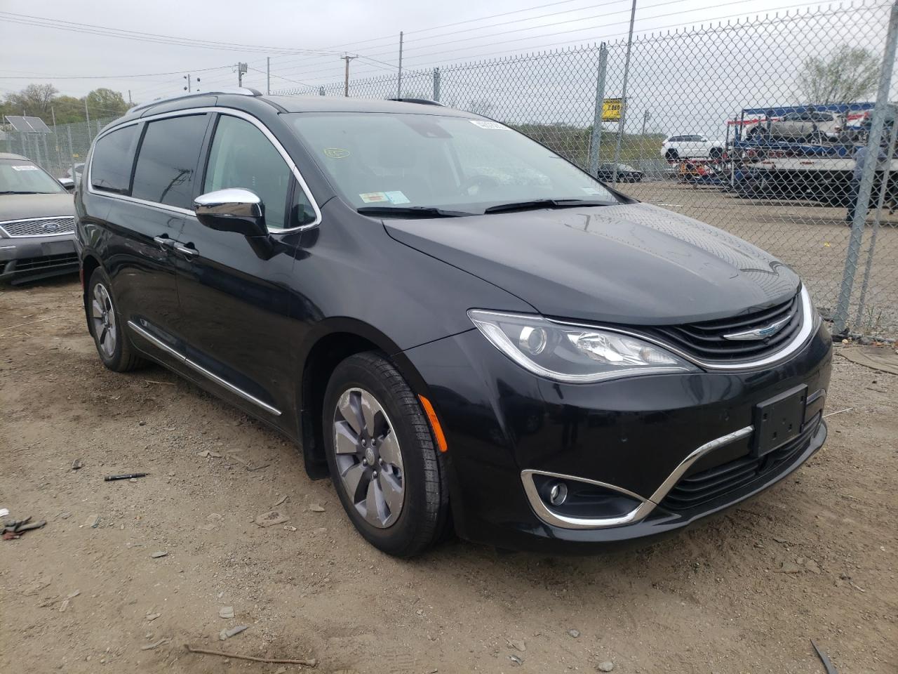 CHRYSLER PACIFICA H 2019 with VIN 2C4RC1N77KR500238 - Photo from auction