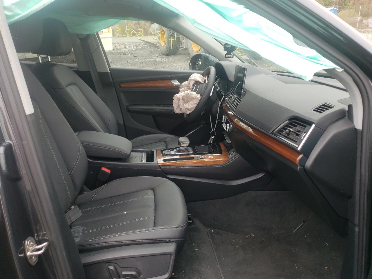 Photo 5 from auction – 2021 AUDI Q5 PREMIUM with VIN WA1BAAFY3M2127421