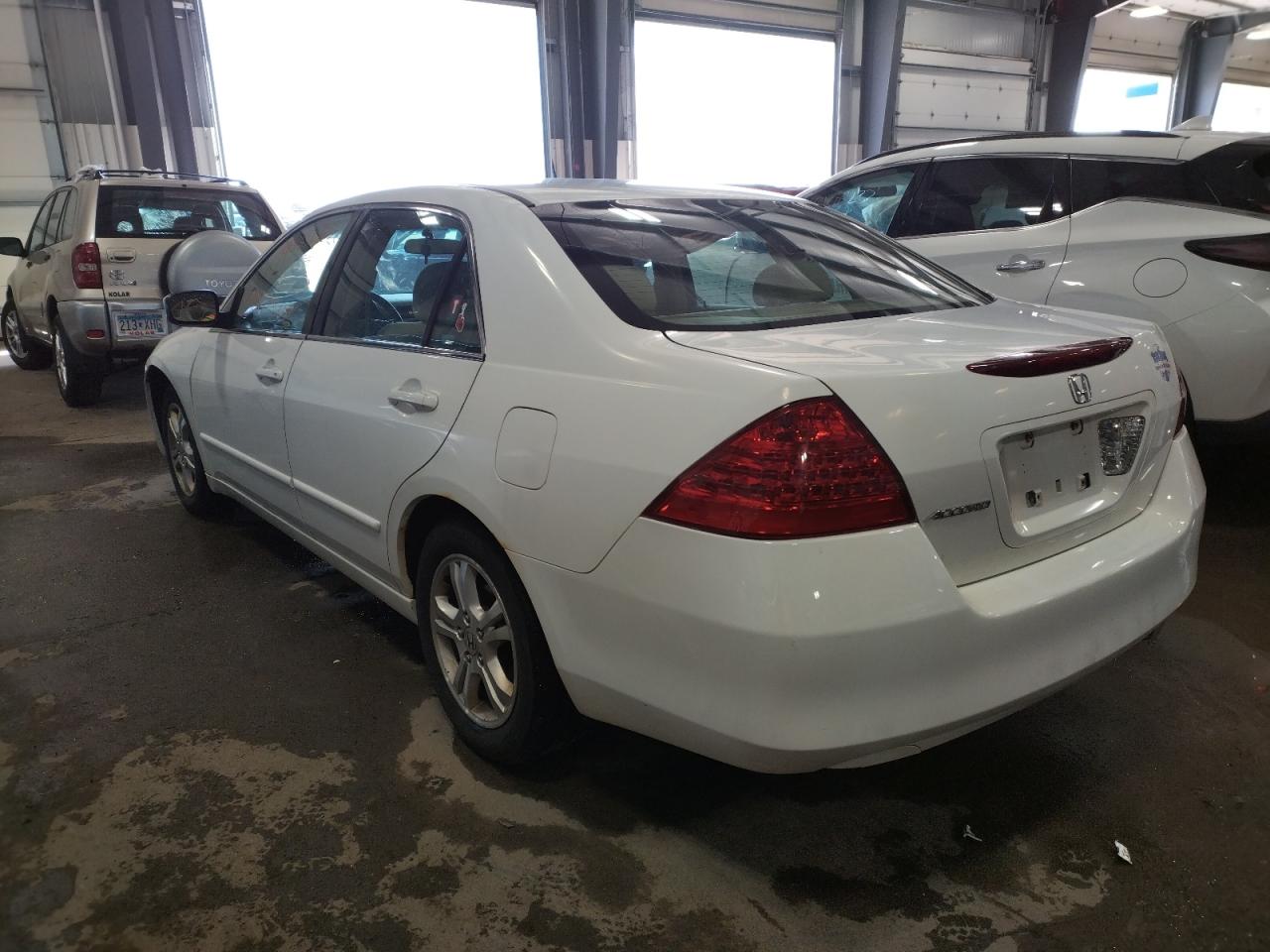 Photo 3 from auction – 2007 HONDA ACCORD with VIN 1HGCM56337A026176