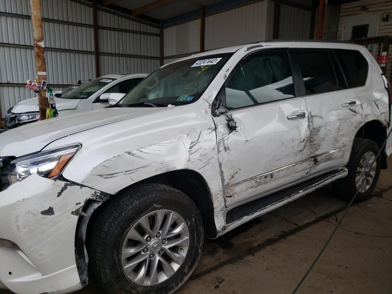 Photo 9 from auction – 2014 LEXUS GX 460 with VIN JTJBM7FX1E5064775