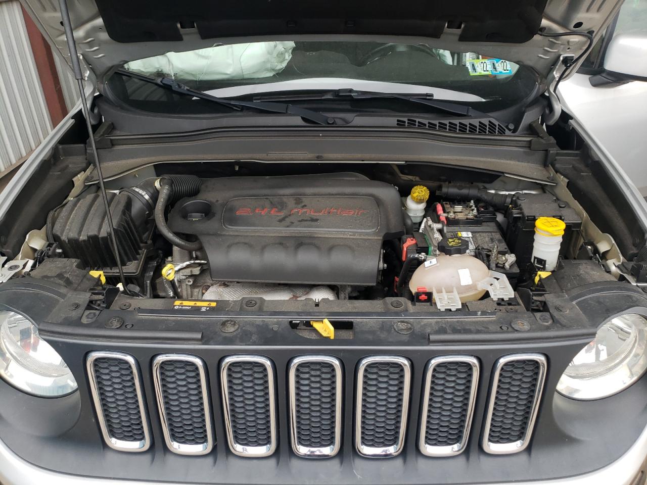 Photo 7 from auction – 2015 JEEP RENEGADE L with VIN ZACCJBBT4FPC14568