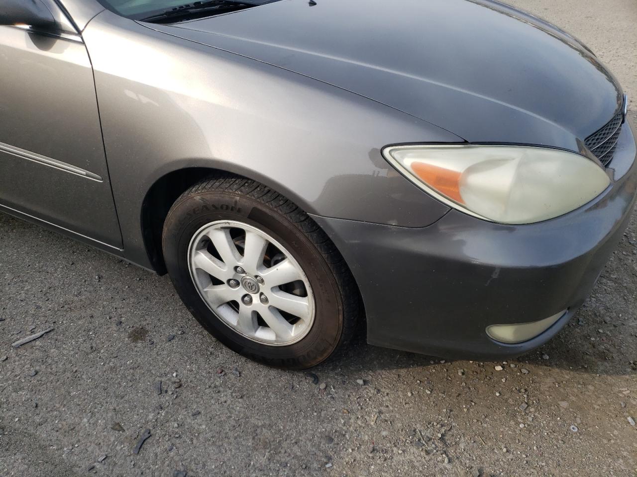 Photo 9 from auction – 2004 TOYOTA CAMRY LE with VIN 4T1BE32K64U878617