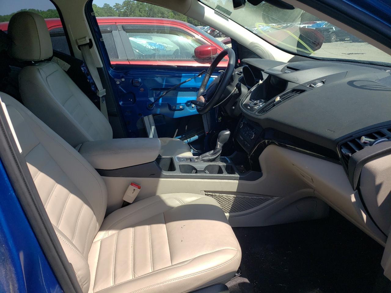 Photo 5 from auction – 2017 FORD ESCAPE TIT with VIN 1FMCU0J98HUC86131